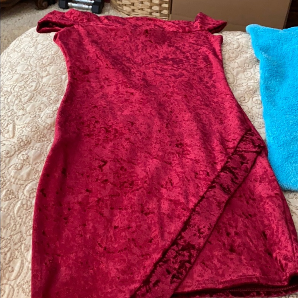 girls red velvet off the shoulder dress